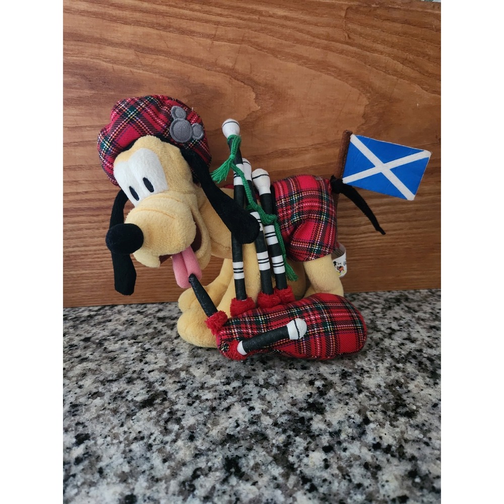 Vintage‎ Disney World Scottish Pluto Bean Bag Plush 10" Scotland Flag